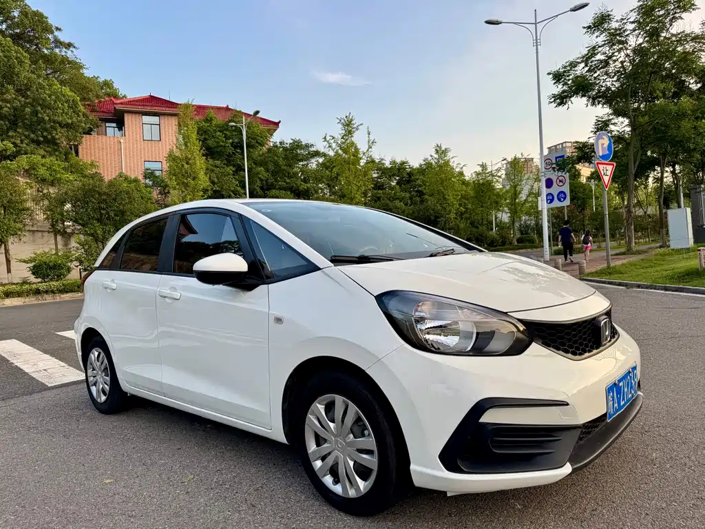 Honda Fit — миниатюра 4
