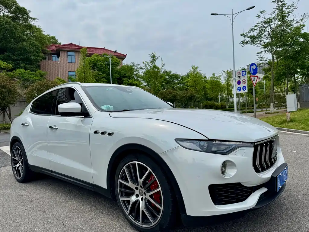 Maserati Levante — миниатюра 4