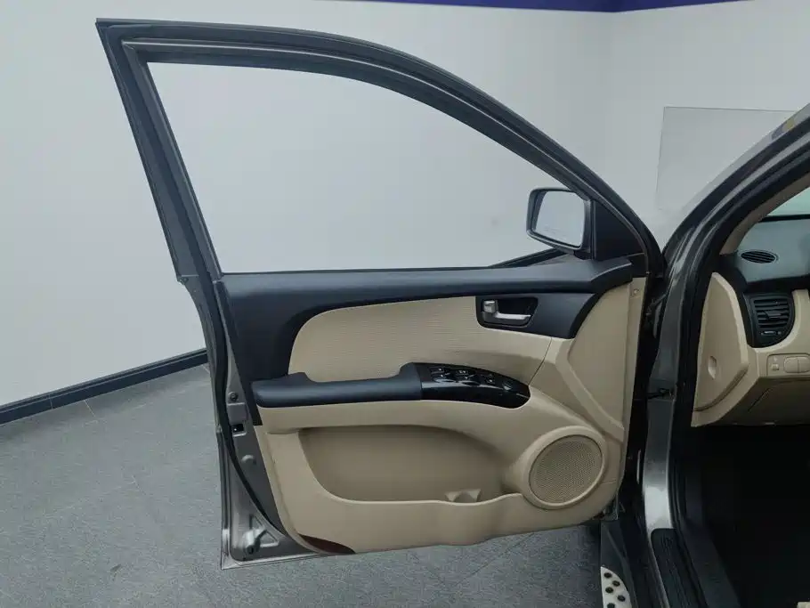 Kia Sportage — миниатюра 7