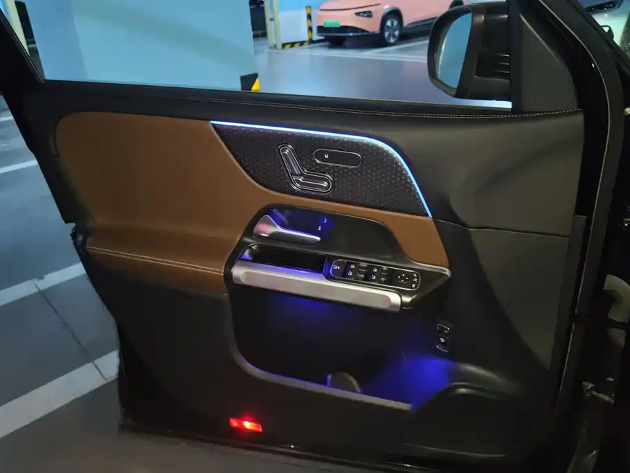 Mercedes-Benz GLB 2025 GLB 220 Fashion