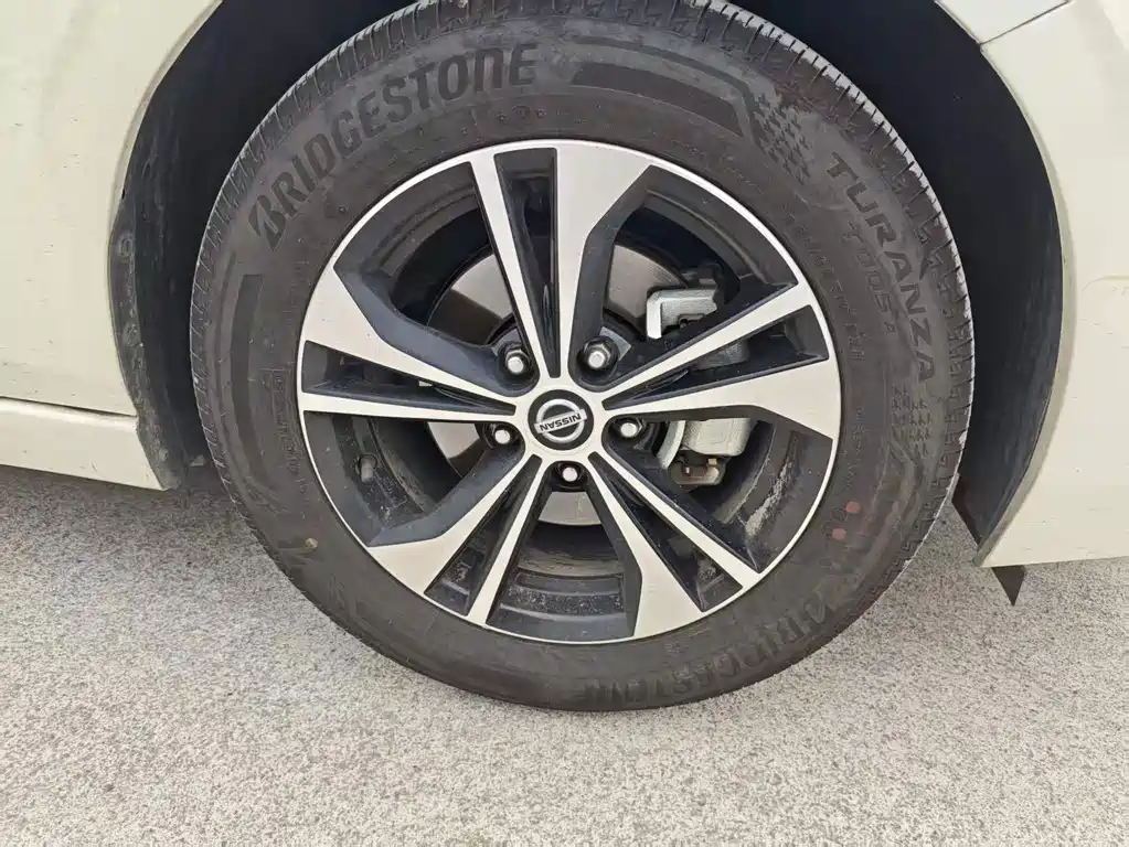 Nissan Sylphy — миниатюра 7