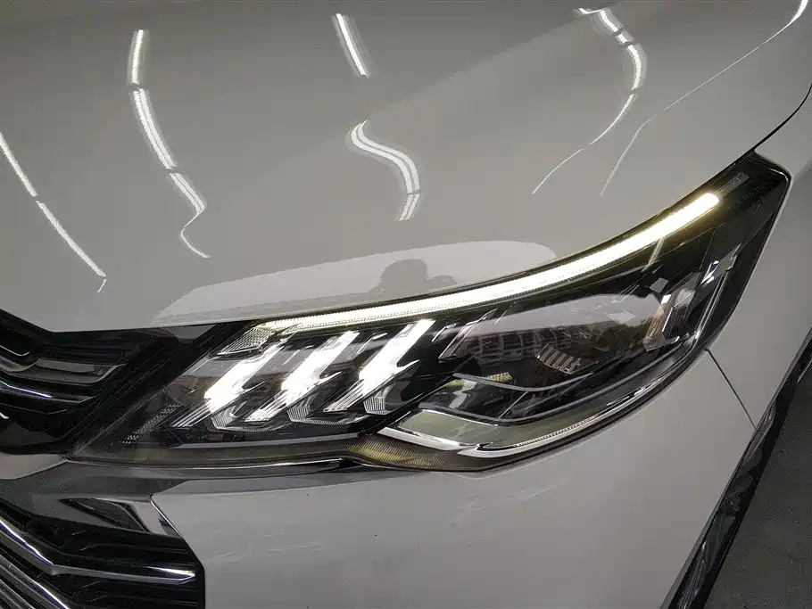 SAIC MAXUS CHASE G50