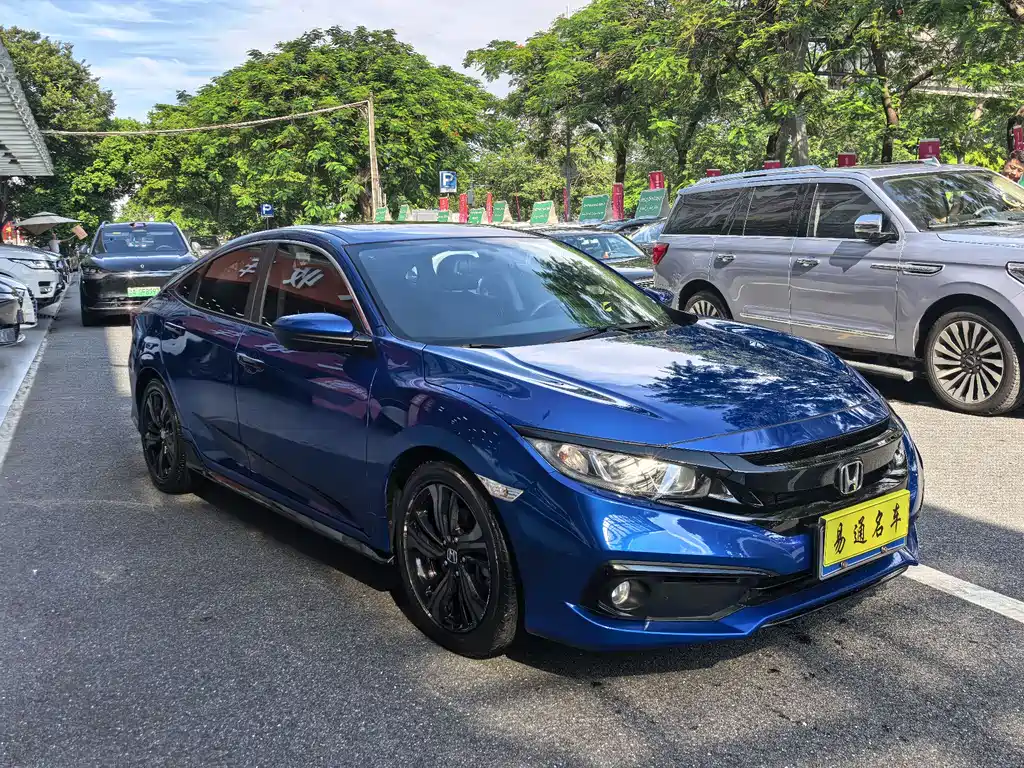 Honda Civic 2019 220TURBO CVT V
