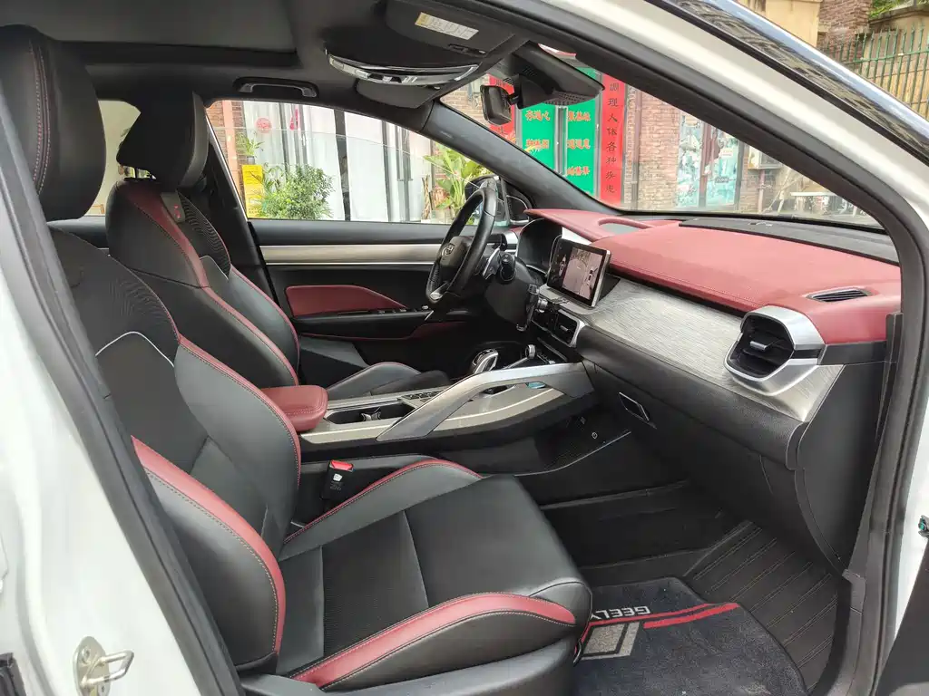Geely Binyue 2019 Sport 260T DCT Battle VI