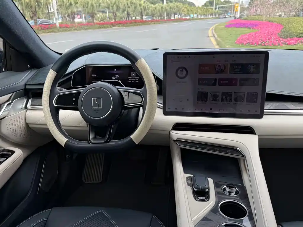 ZEEKR EXTREME KRYPTON 001