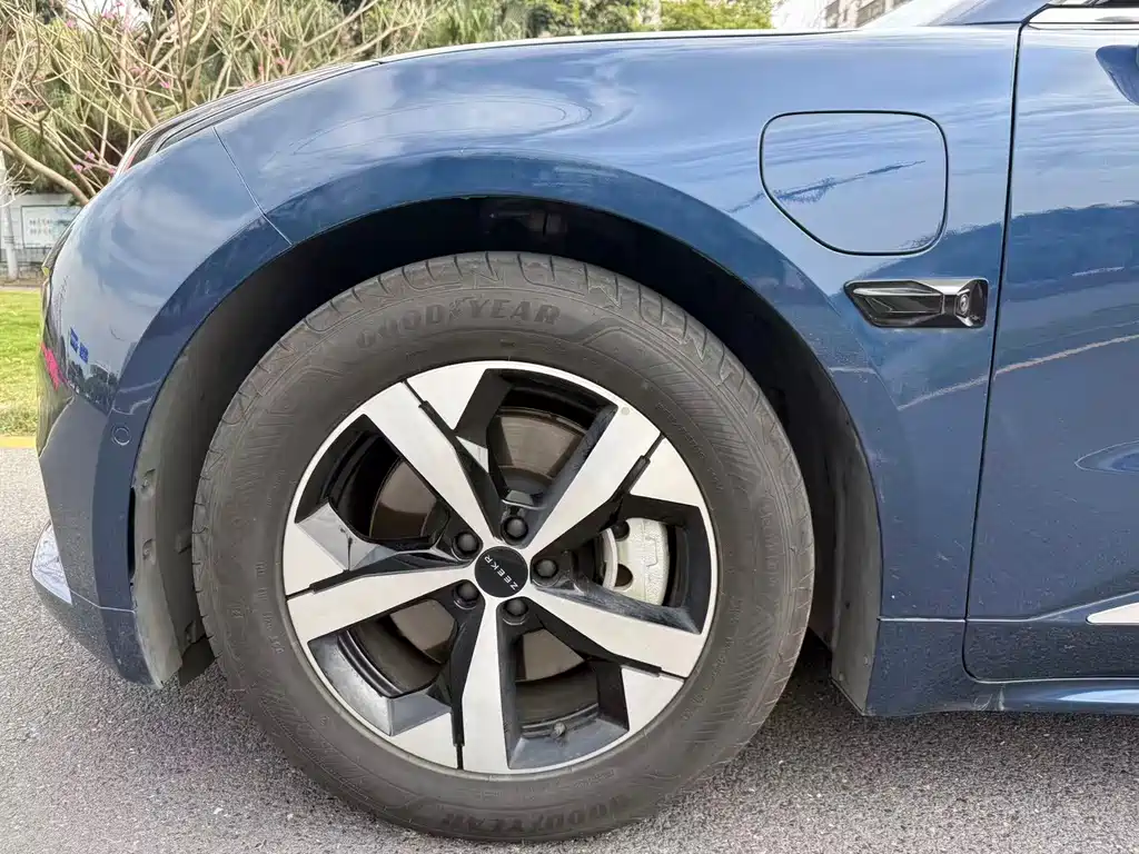 ZEEKR EXTREME KRYPTON 001