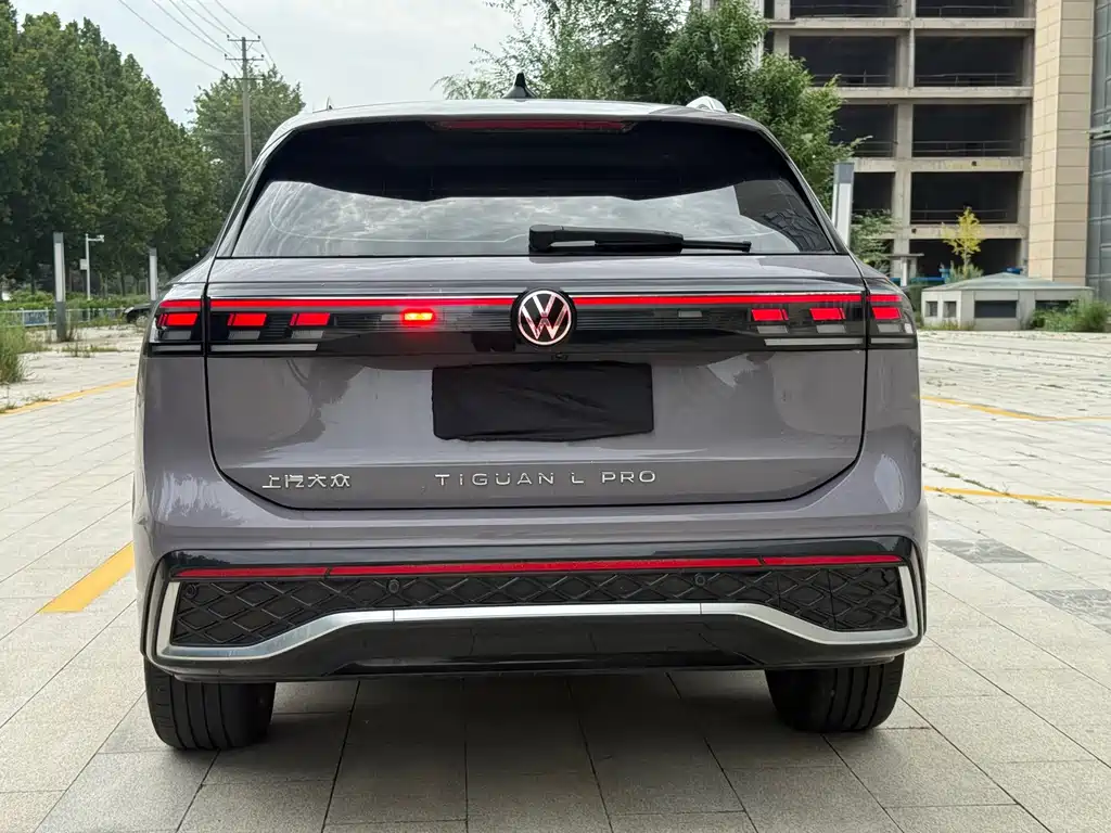 Volkswagen Tiguan L — миниатюра 15