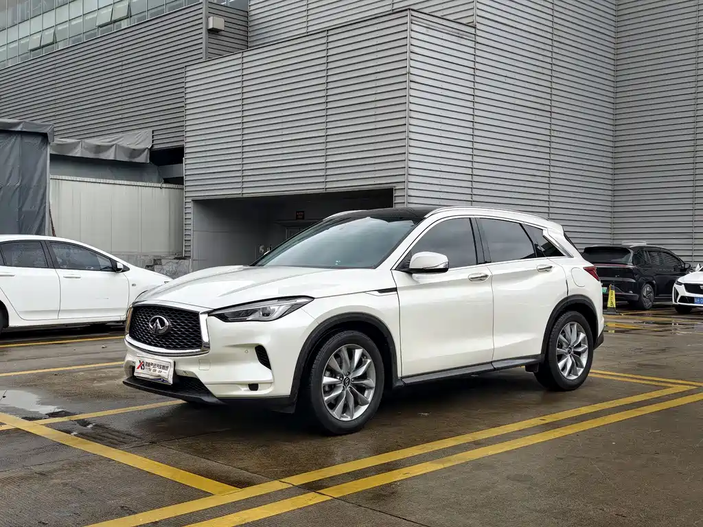 Infiniti QX50 2021
