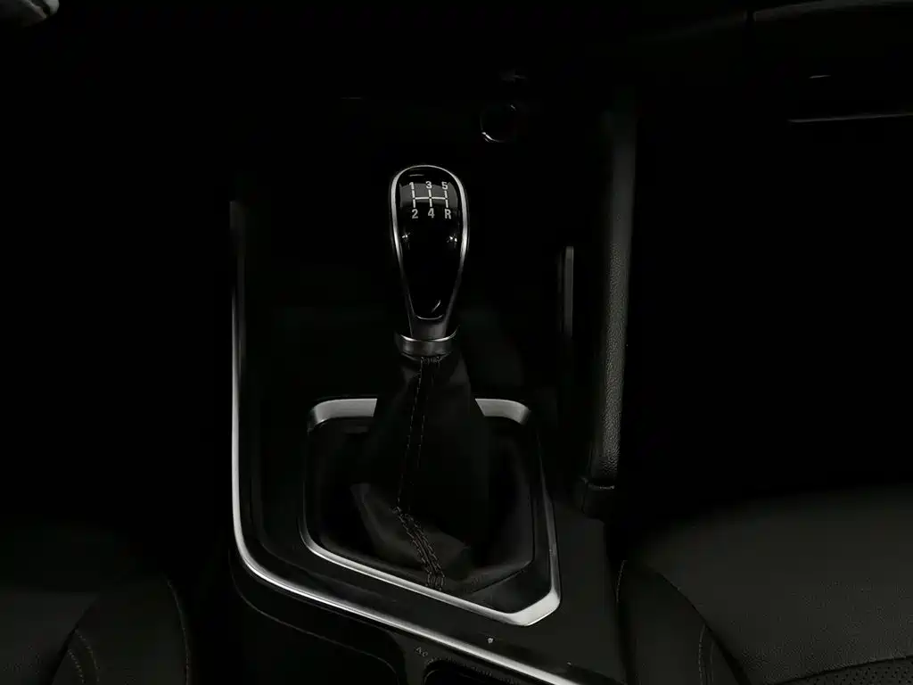 Geely Vision X3 — миниатюра 13