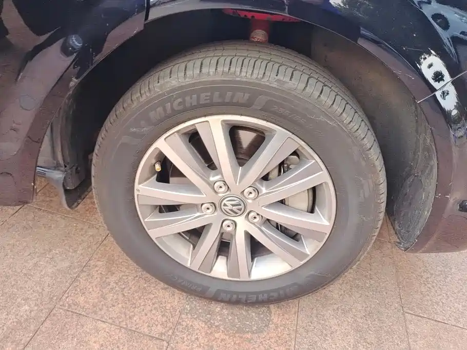 Volkswagen Caravelle — миниатюра 6
