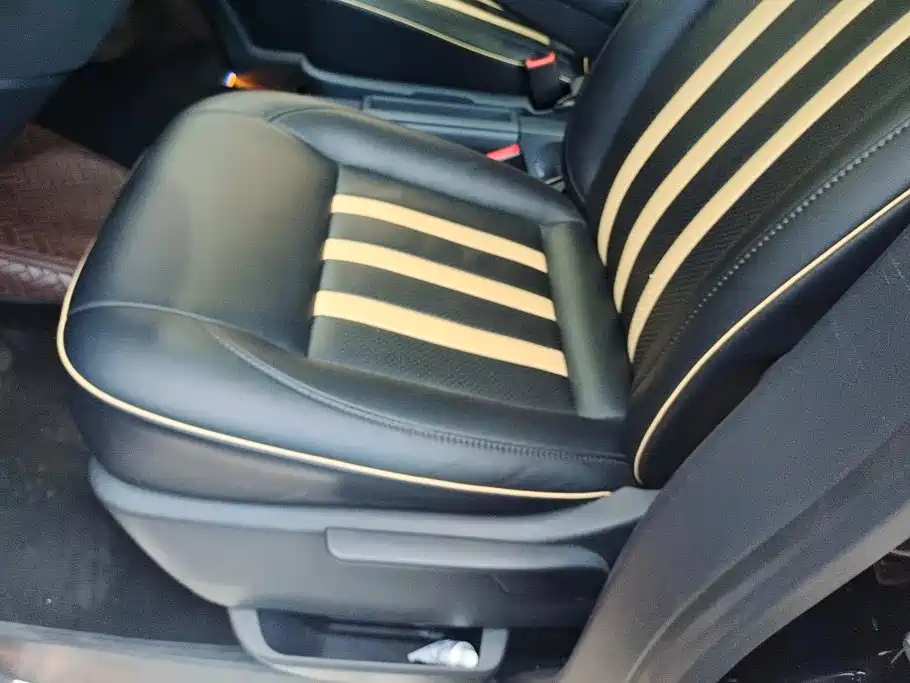 Volkswagen Caravelle — миниатюра 9