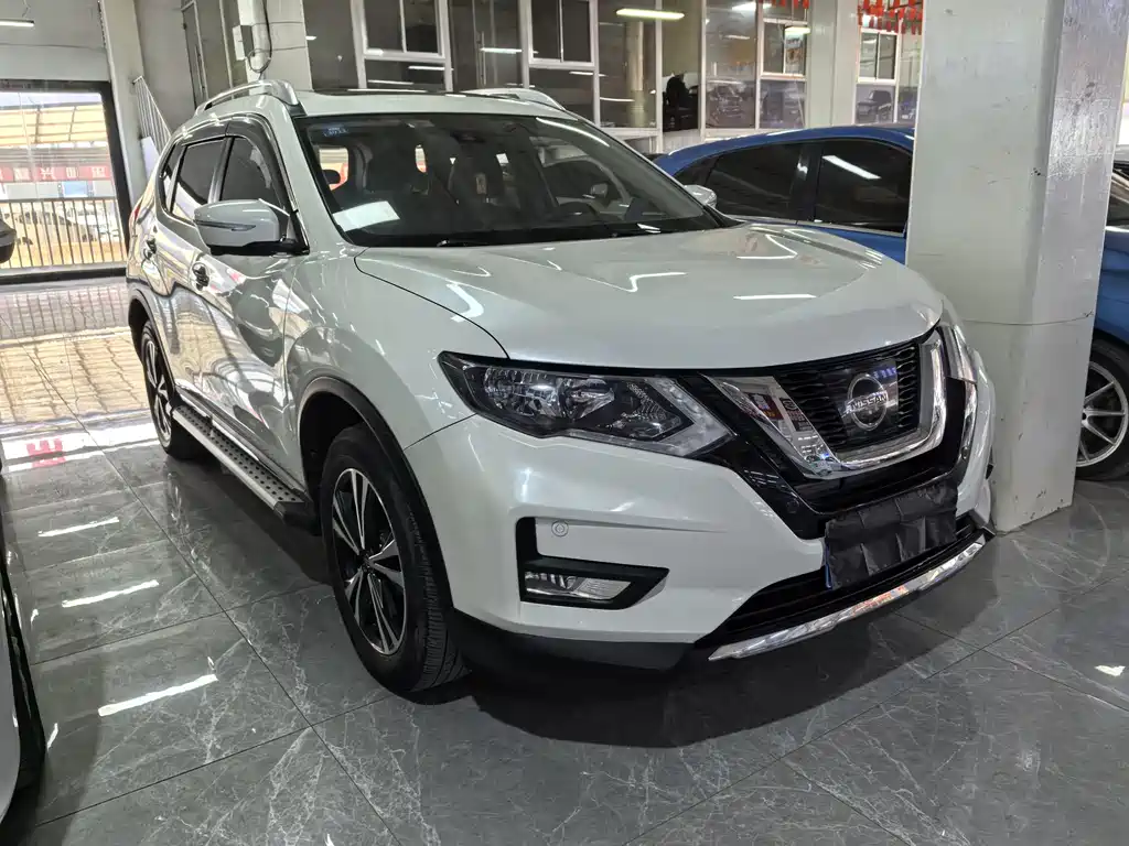 NISSAN QIJUN