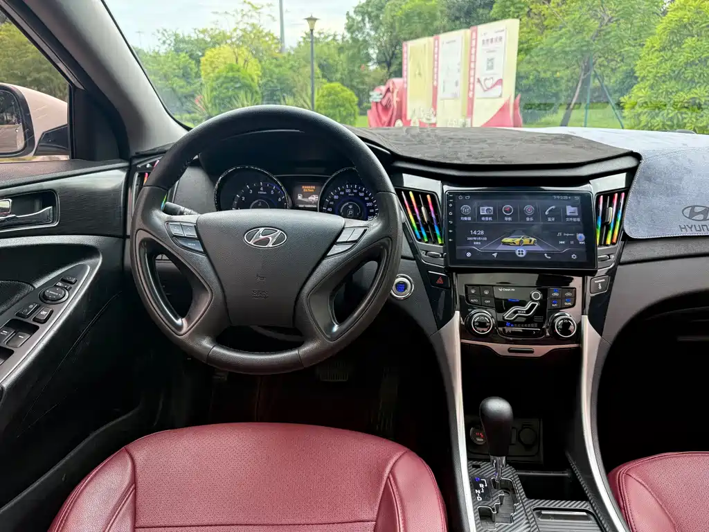 Hyundai Sonata — миниатюра 10