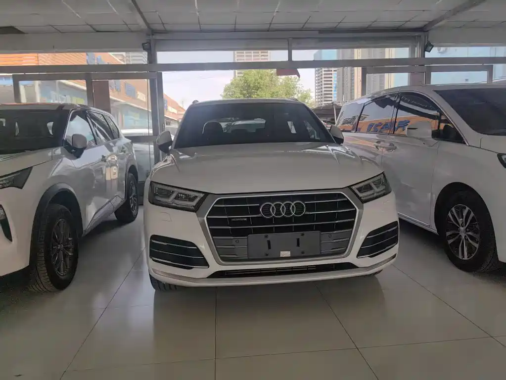 Audi Q5L 2021