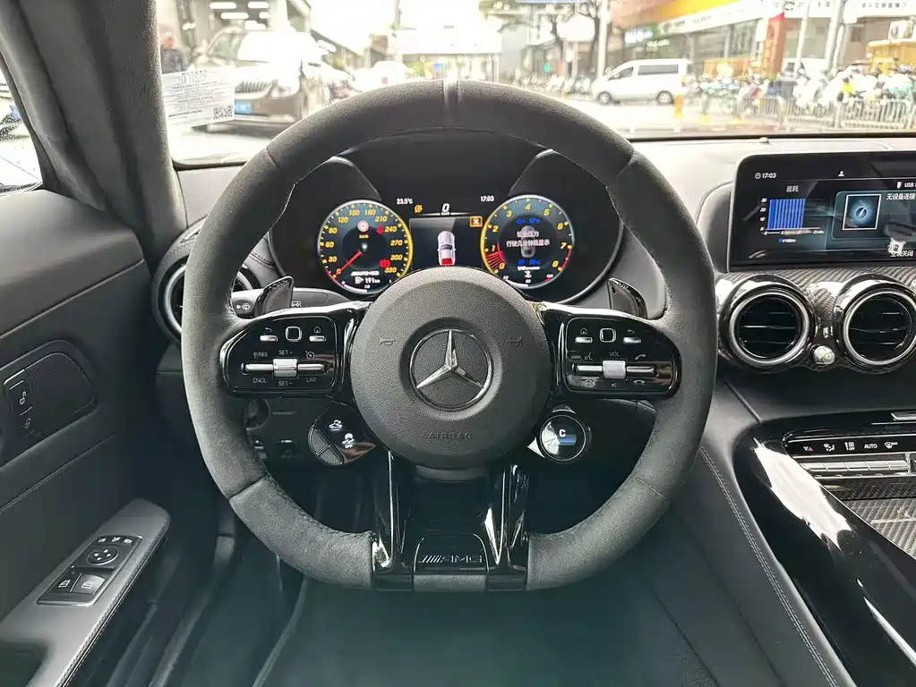 MERCEDES-BENZ AMG GT