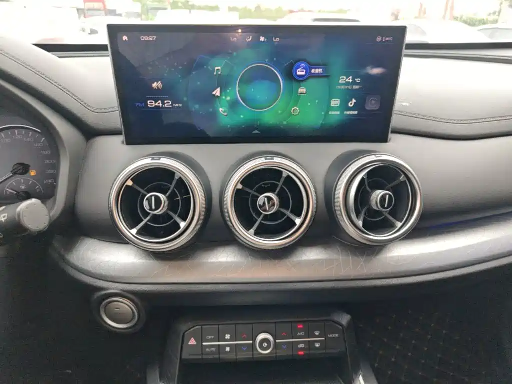 Wey Wey VV5 — миниатюра 13