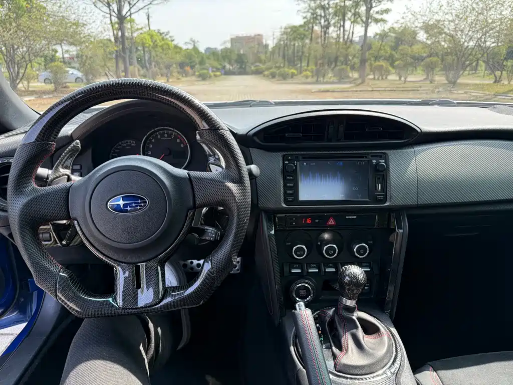 SUBARU BRZ