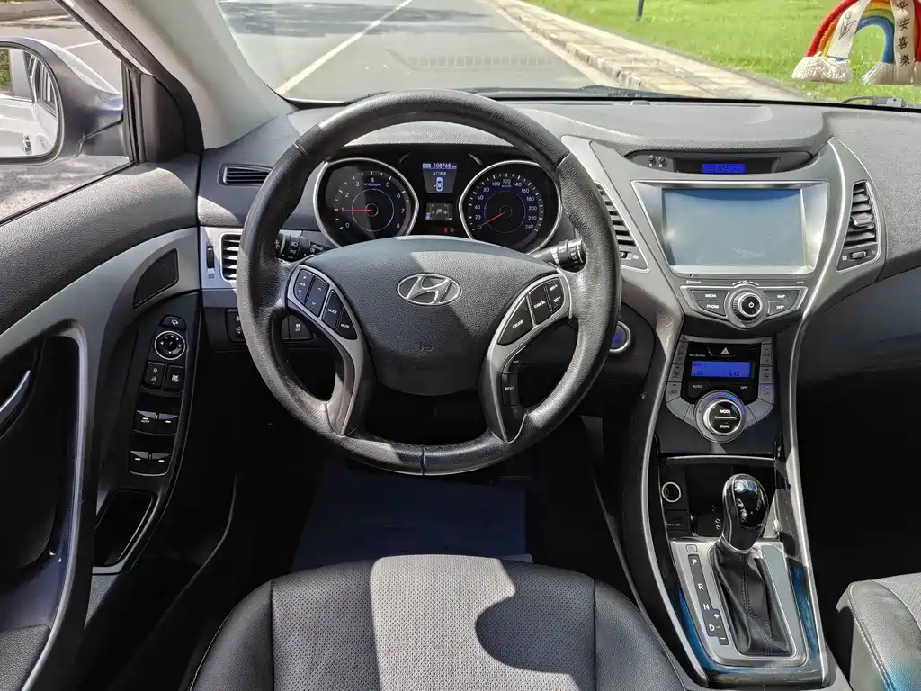 Hyundai Elantra Langdong — миниатюра 9