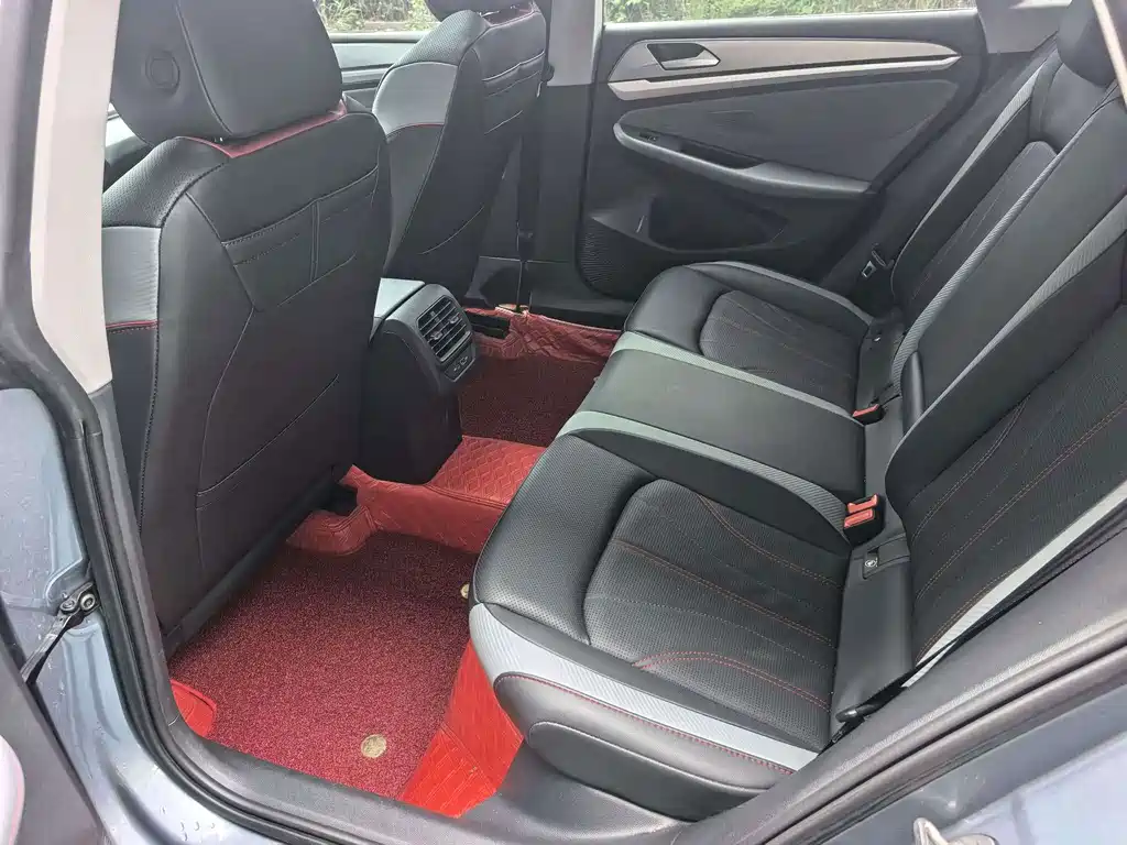 Volkswagen Lamando — миниатюра 6