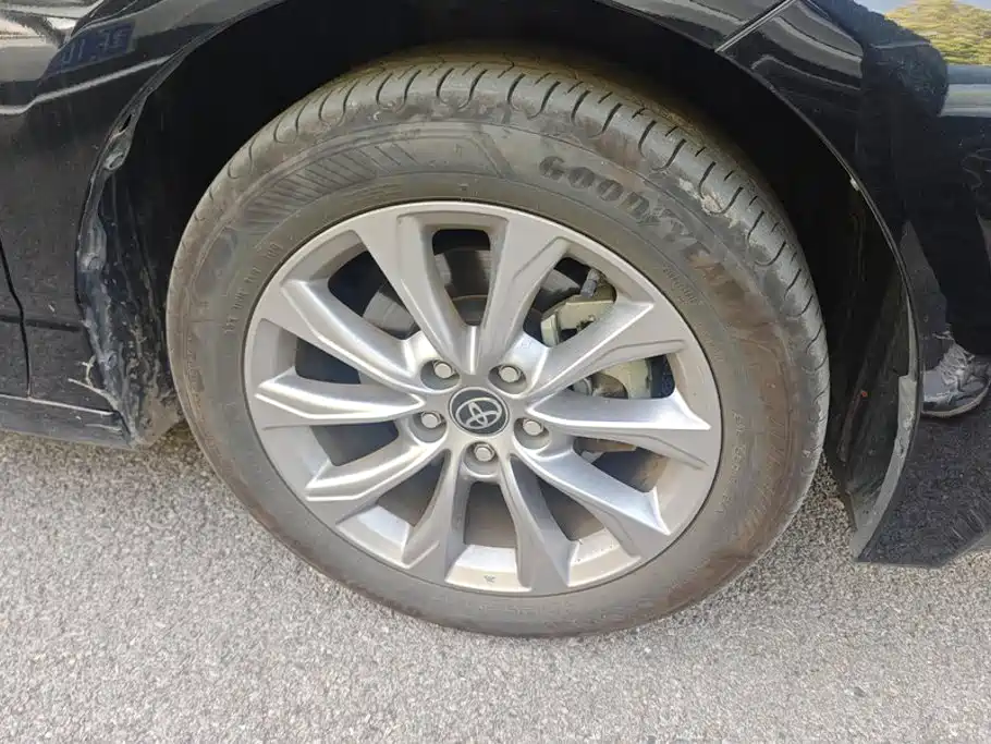Toyota Avalon — миниатюра 6