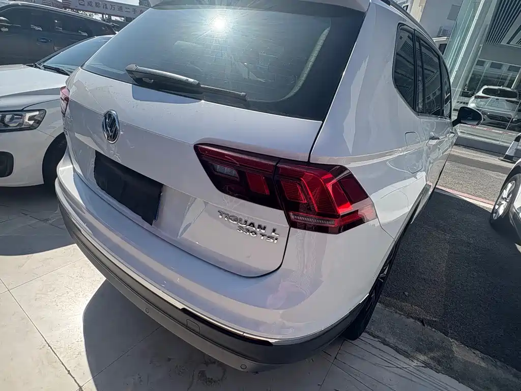 Volkswagen Tiguan L — миниатюра 17