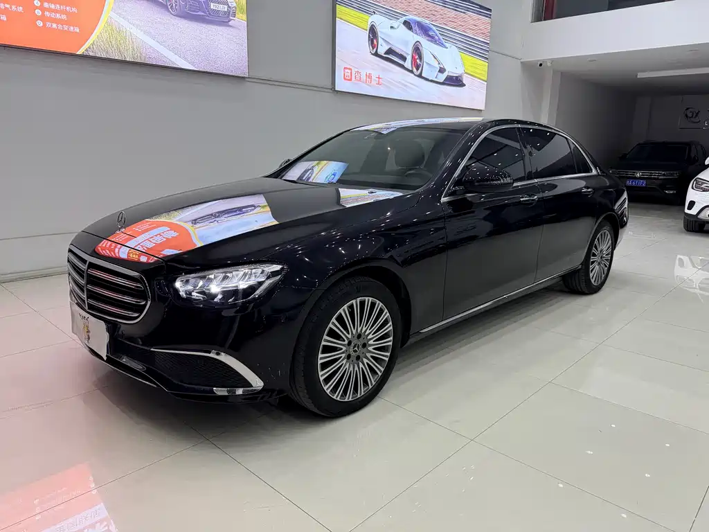 Mercedes-Benz E-Class 2022