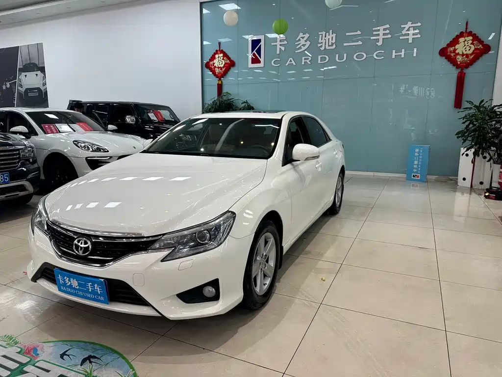 Toyota Reiz 2015