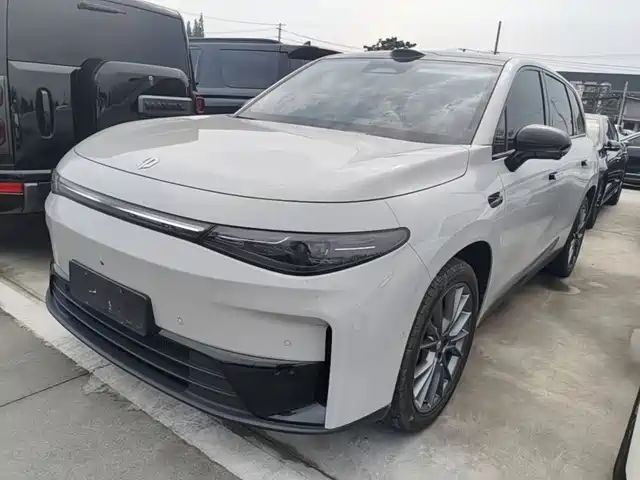 2025 Leapmotor C10