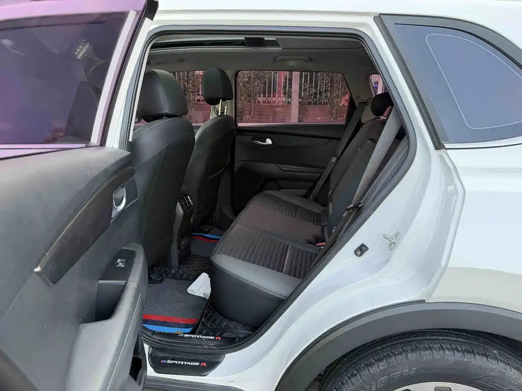 Kia Sportage — миниатюра 11