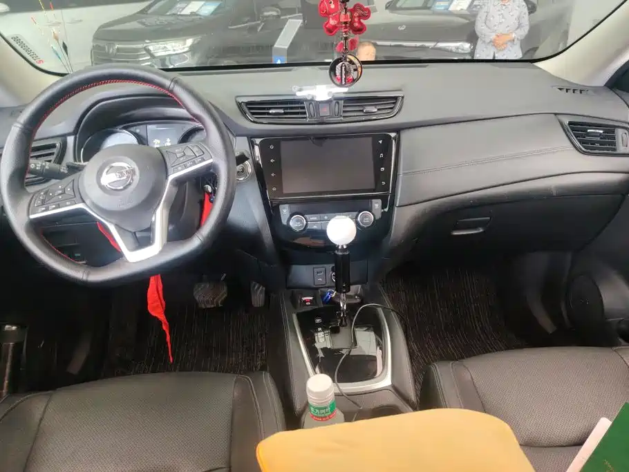 Nissan X-Trail — миниатюра 12