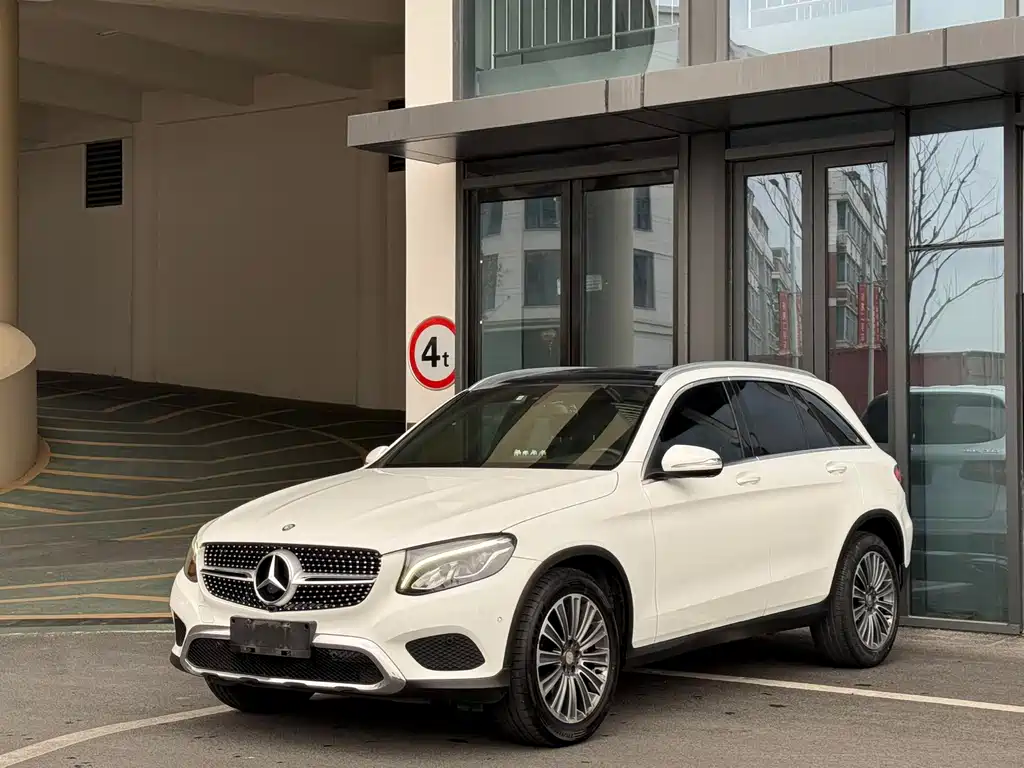 MERCEDES-BENZ GLC