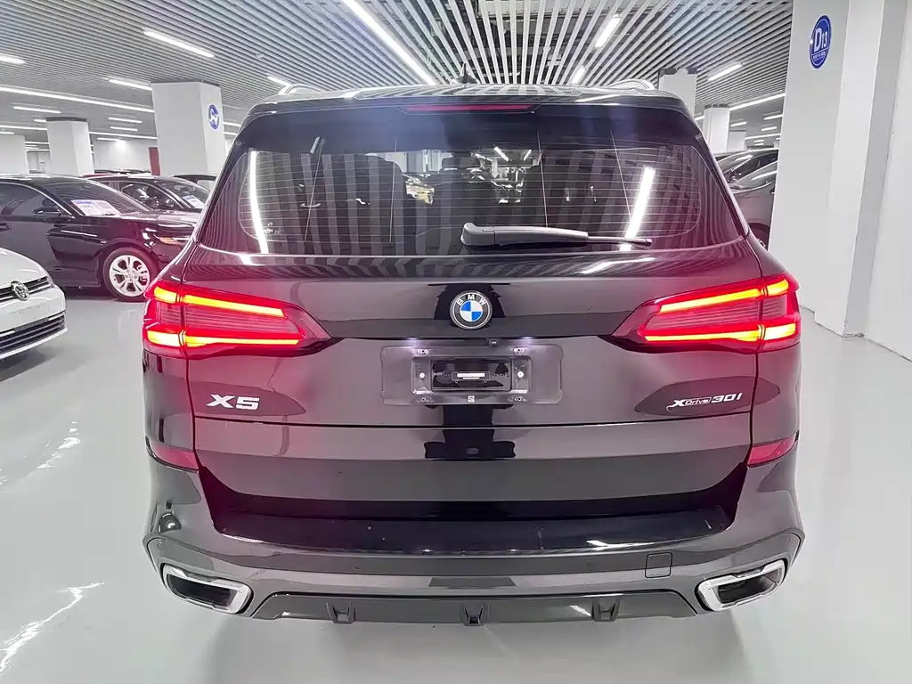 BMW X5 2021 xDrive40i M Sport