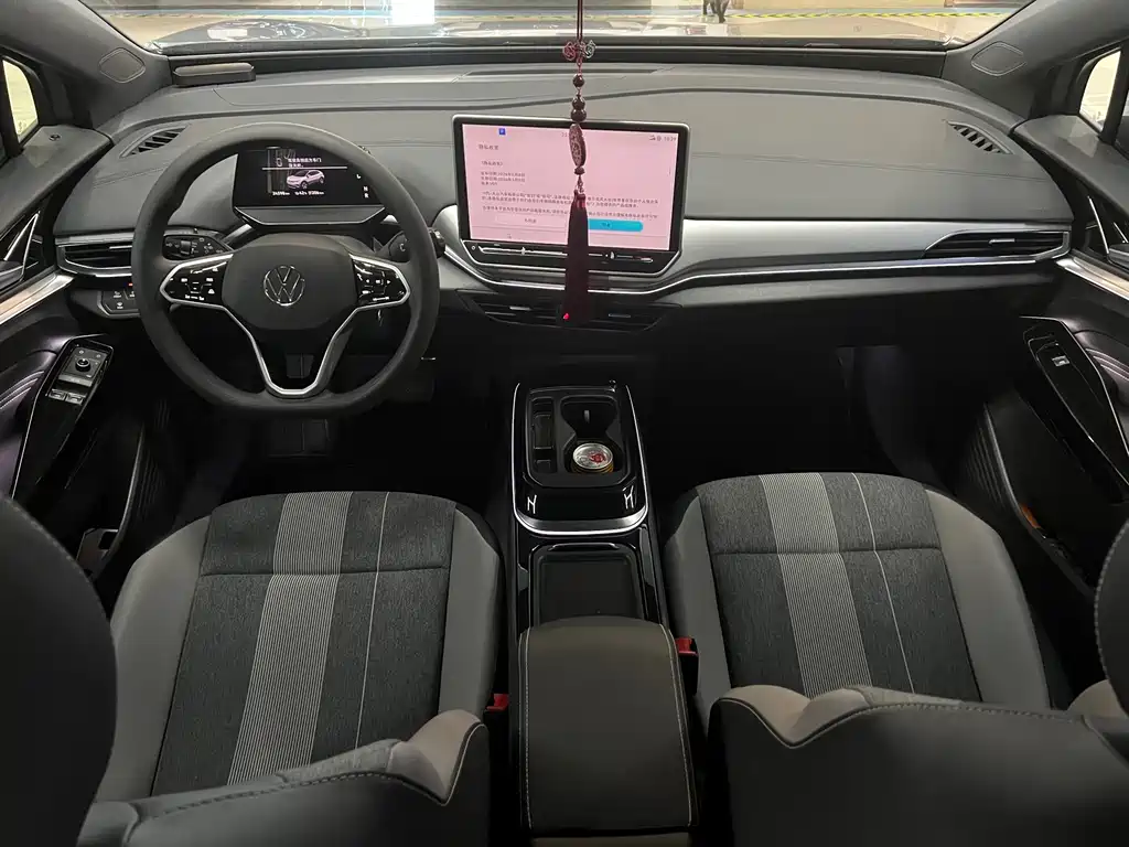 Volkswagen ID.4 Crozz — миниатюра 4