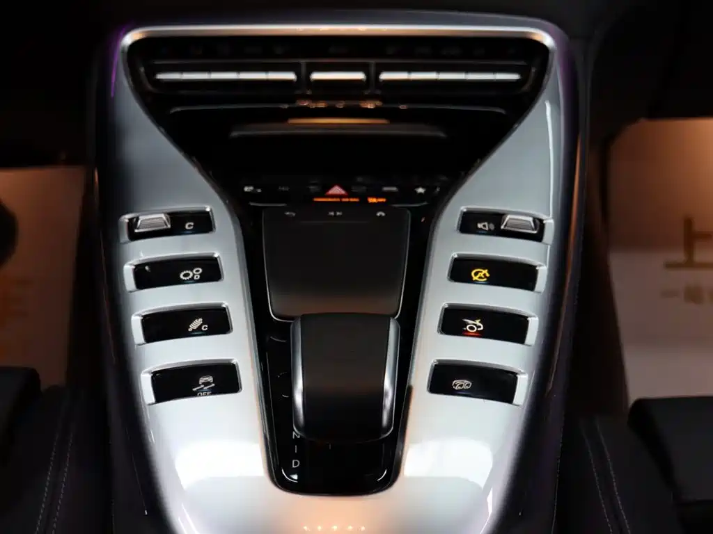 MERCEDES-BENZ AMG GT