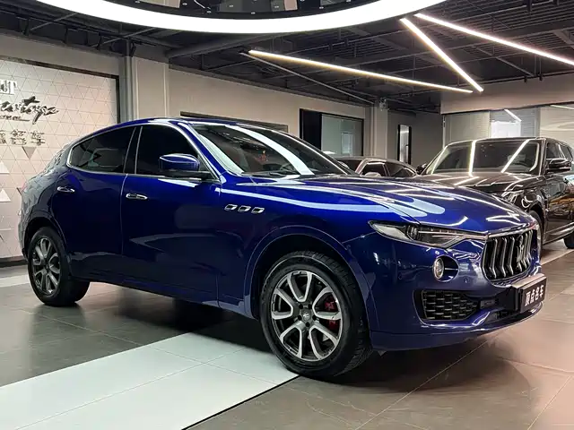 MASERATI LEVANTE 2017
