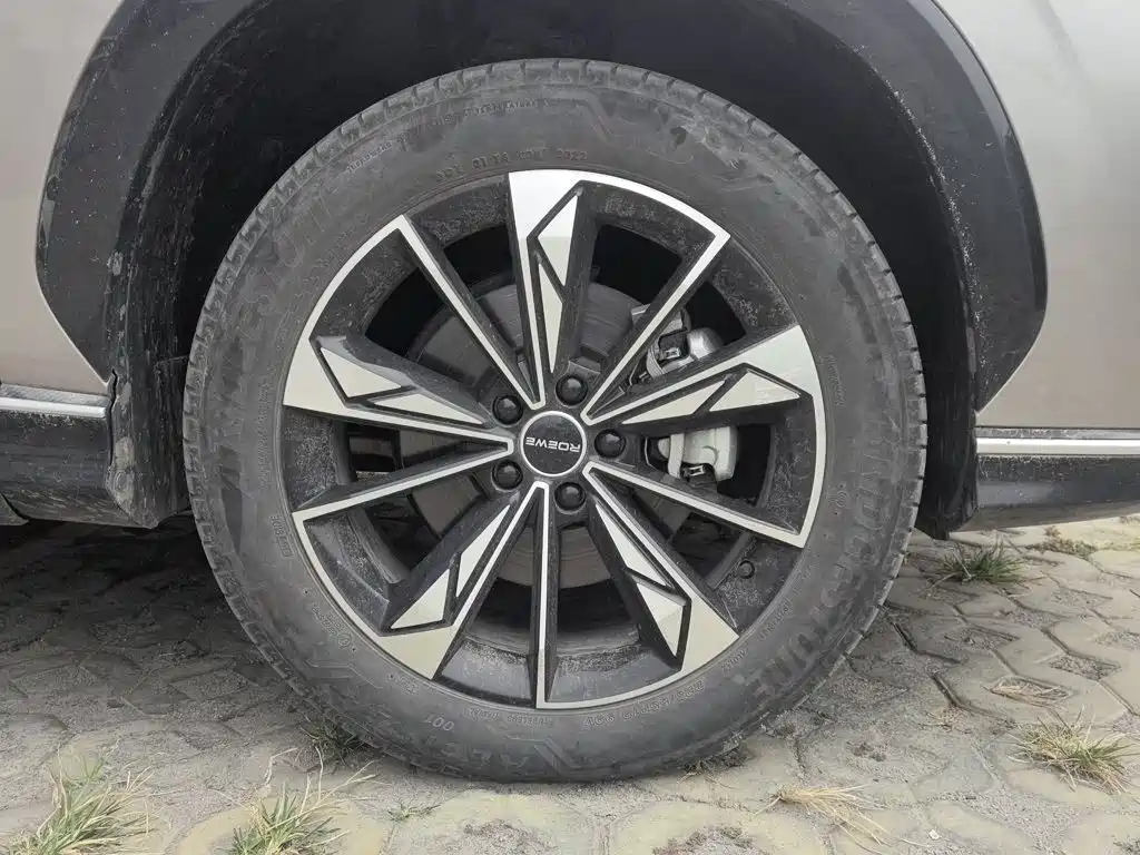 Roewe RX5 New Energy — миниатюра 8