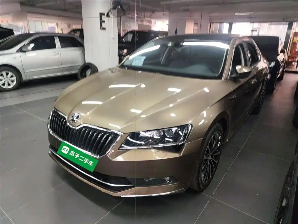 Skoda Superb 2016