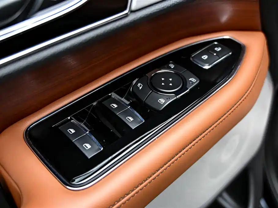 Lincoln Navigator 3.5T Premium Shine Edition, фото 23