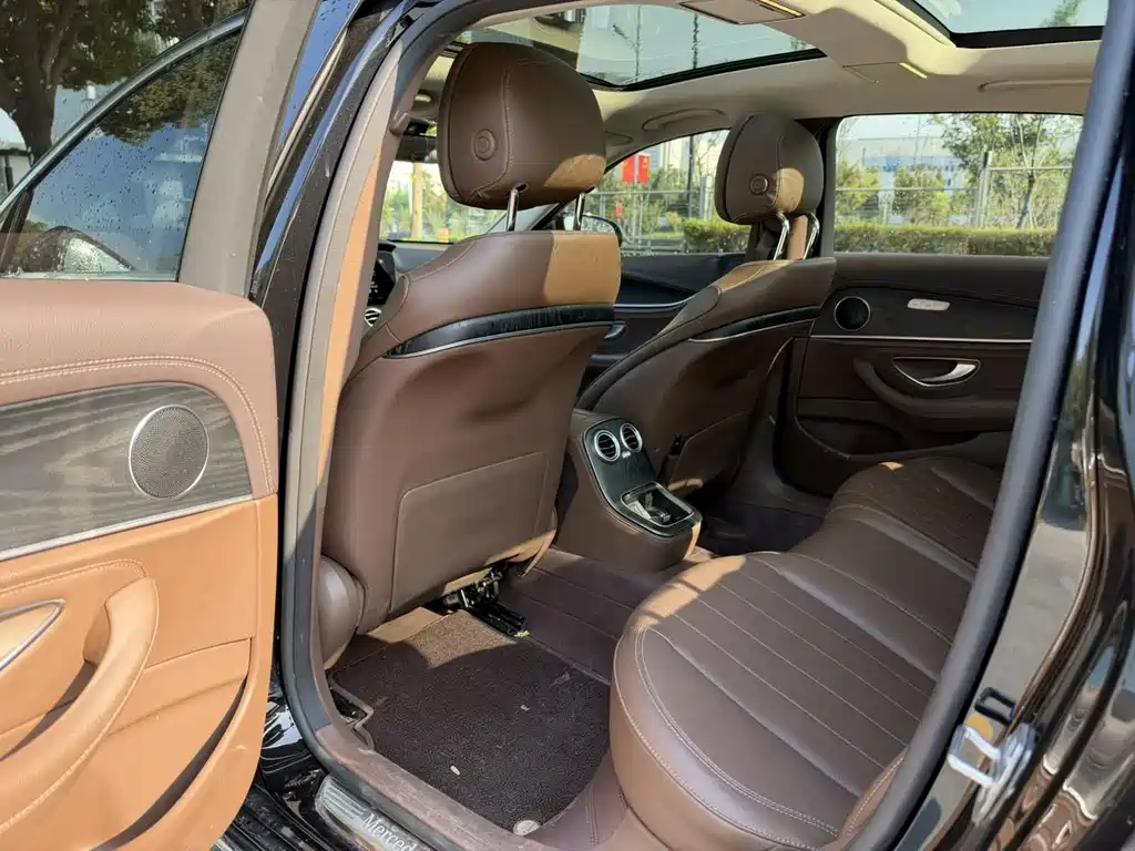 Mercedes-Benz E-Class New Energy — миниатюра 12