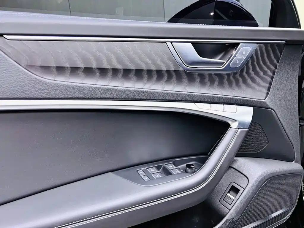 Audi A6L — миниатюра 11