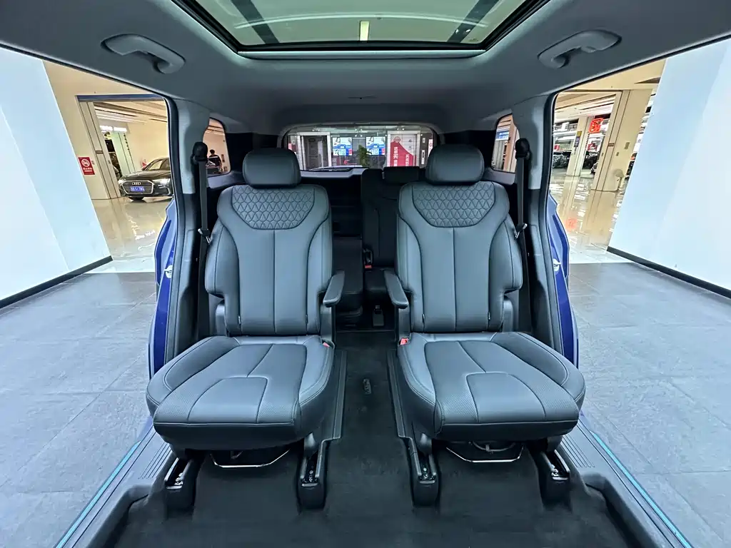 Hyundai Santa Fe — миниатюра 23