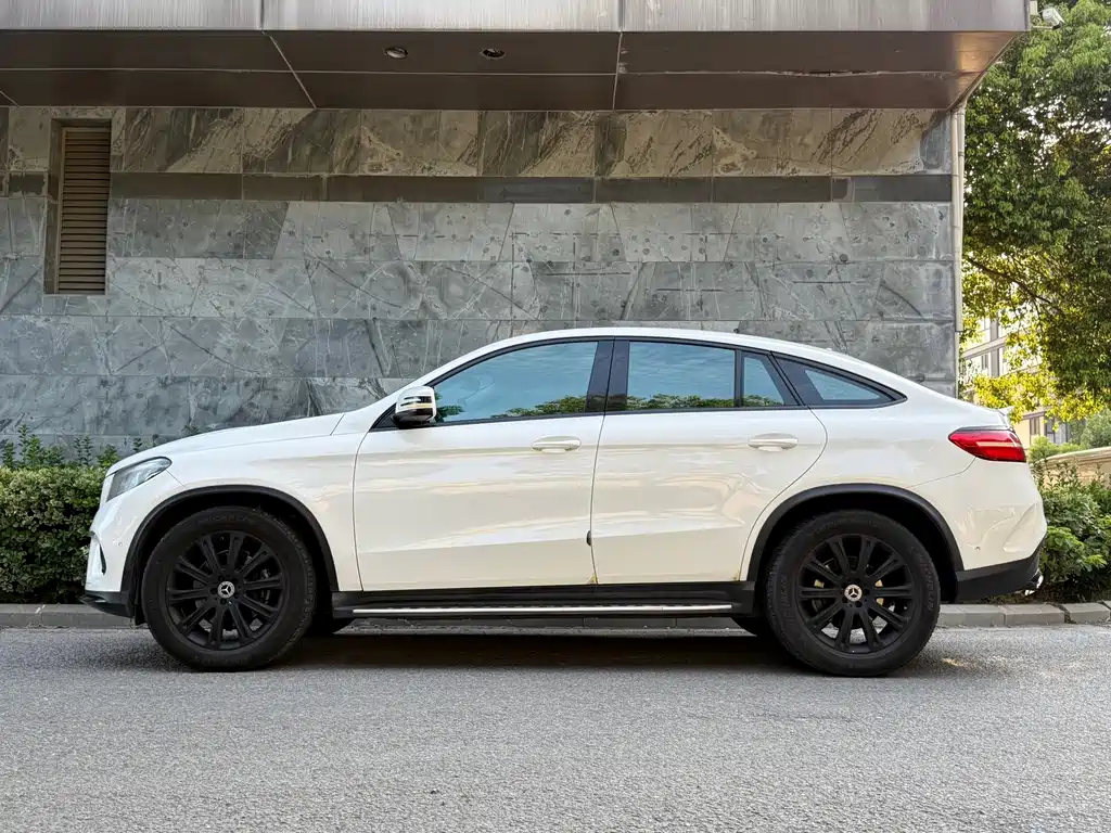 Mercedes-Benz GLE Coupe GLE 320 4MATIC Coupe SUV, фото 7