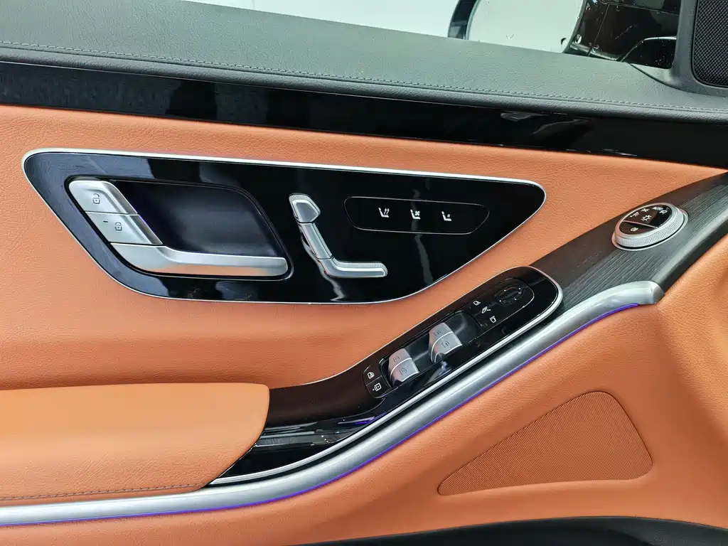 Mercedes-Benz S-Class — миниатюра 17