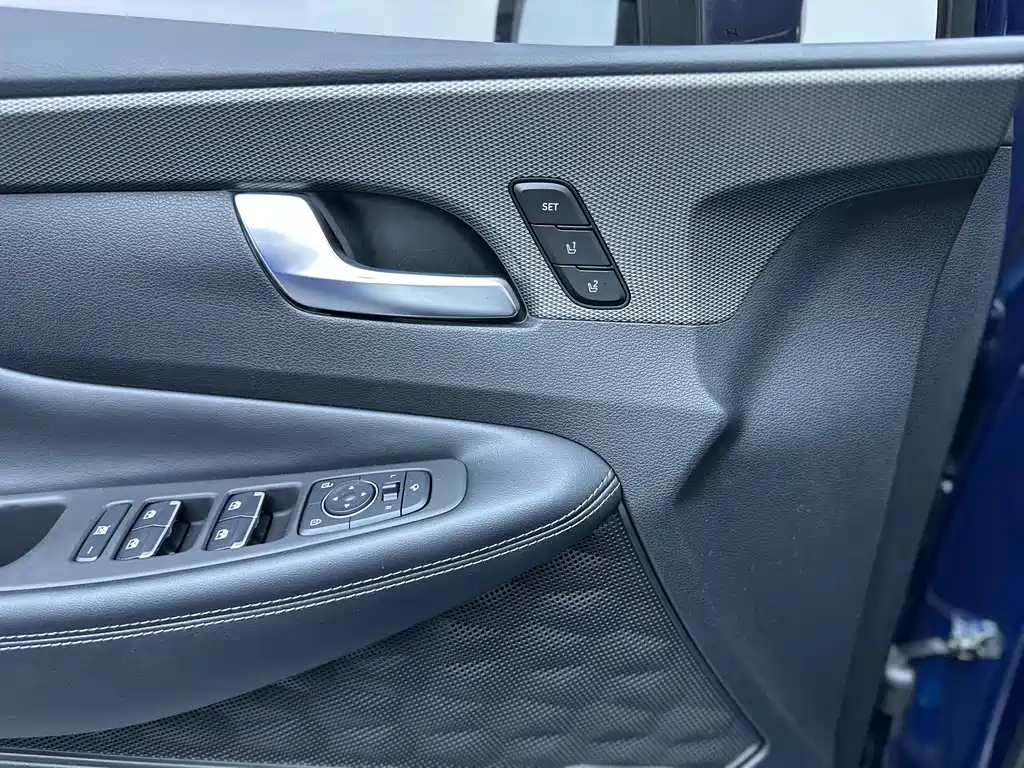 Hyundai Santa Fe — миниатюра 14