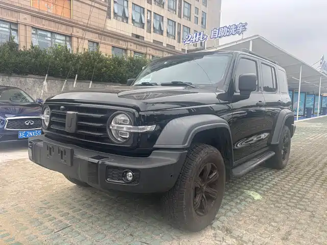 2023 TANK 300