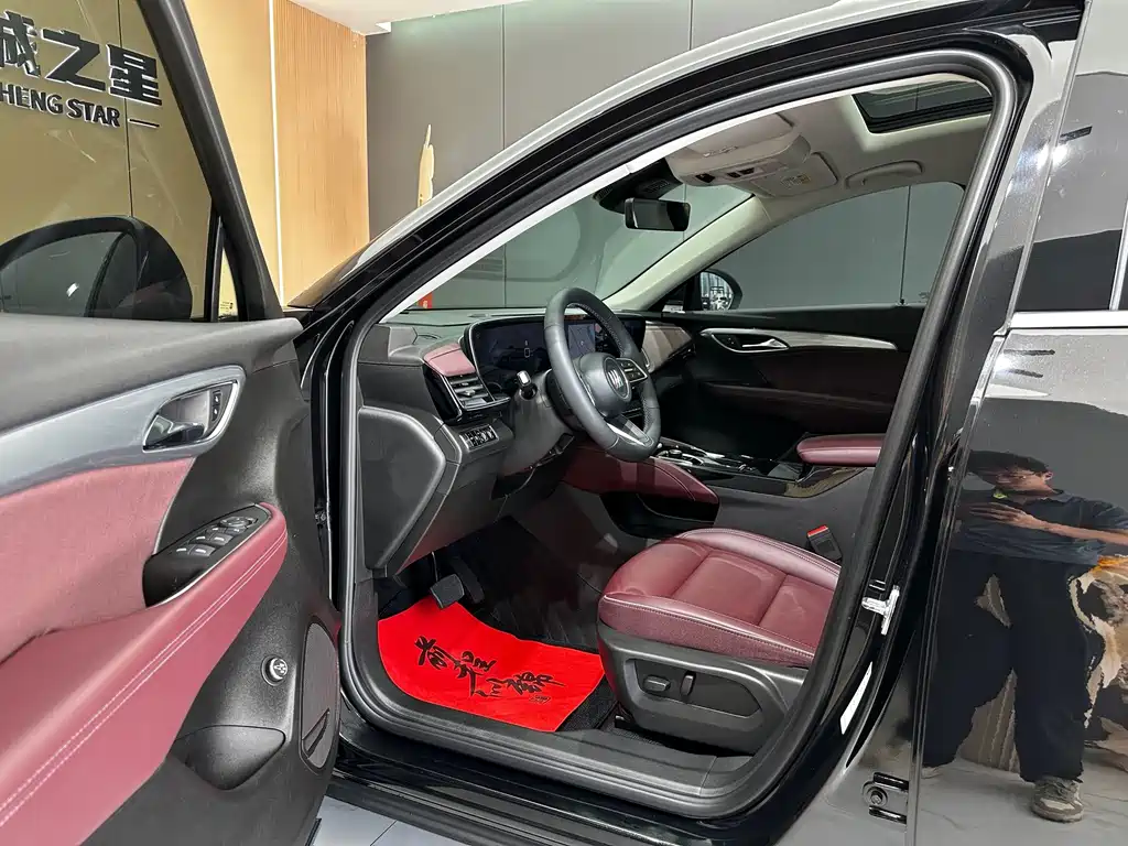 Buick Envision Plus — миниатюра 9