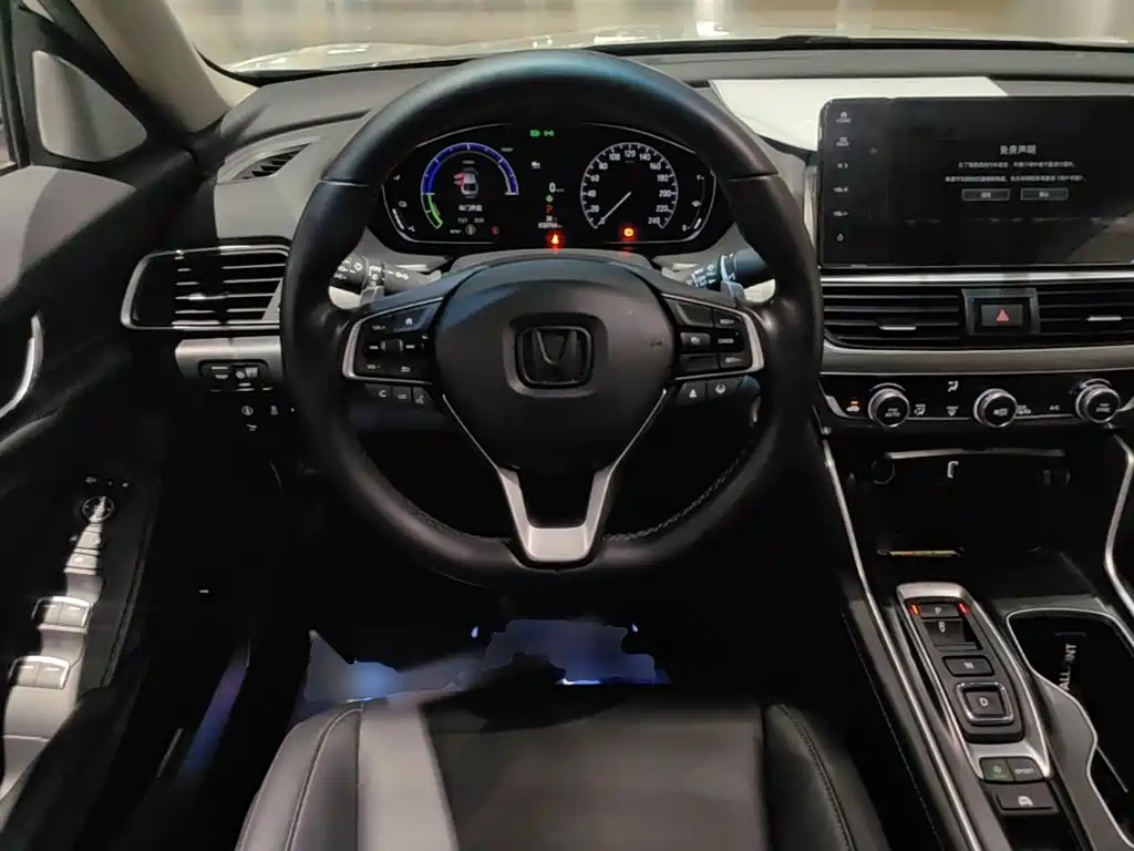 Honda Accord — миниатюра 11