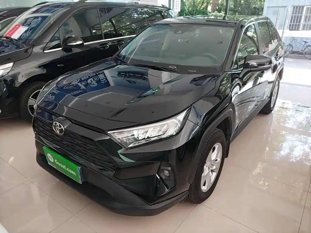 Toyota RAV4 2025