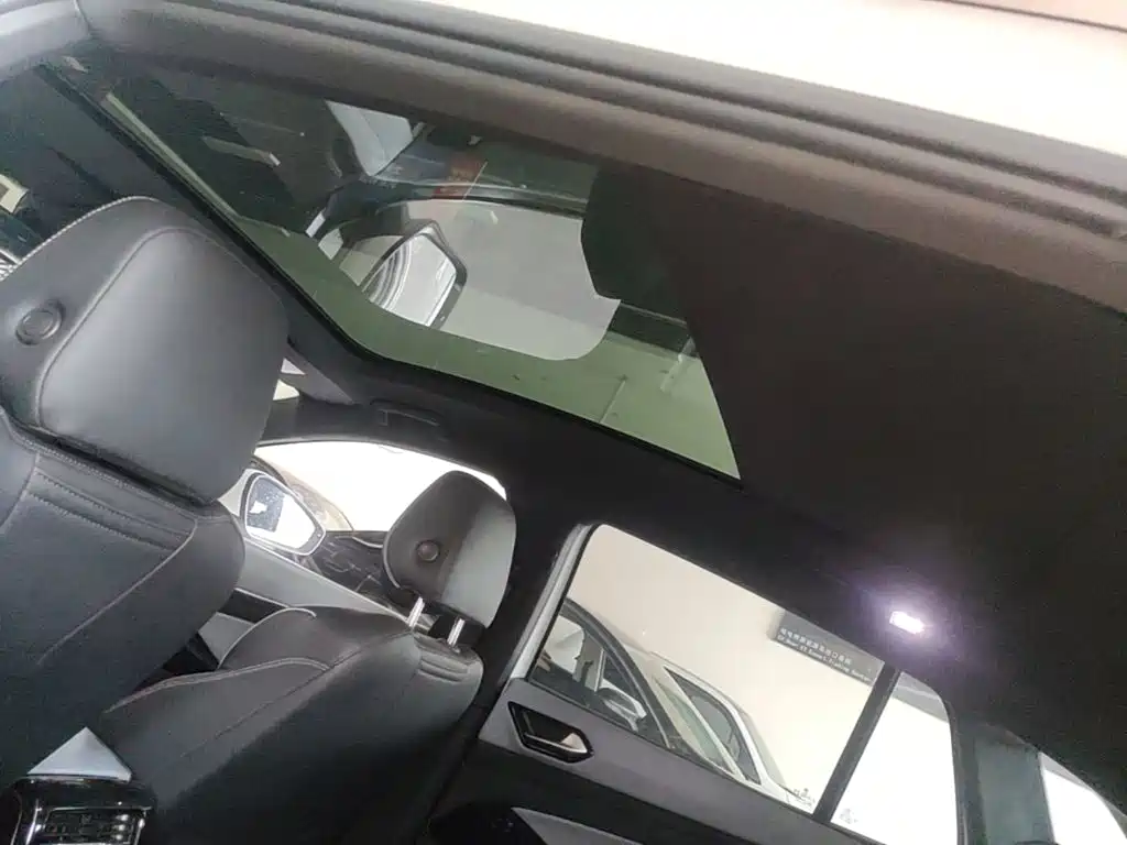 Volkswagen ID.4 X — миниатюра 18