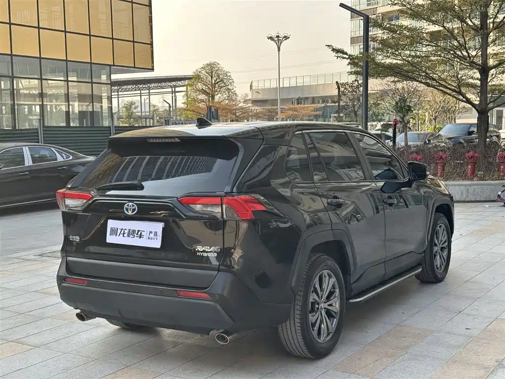 TOYOTA RAV4 RONGFANG